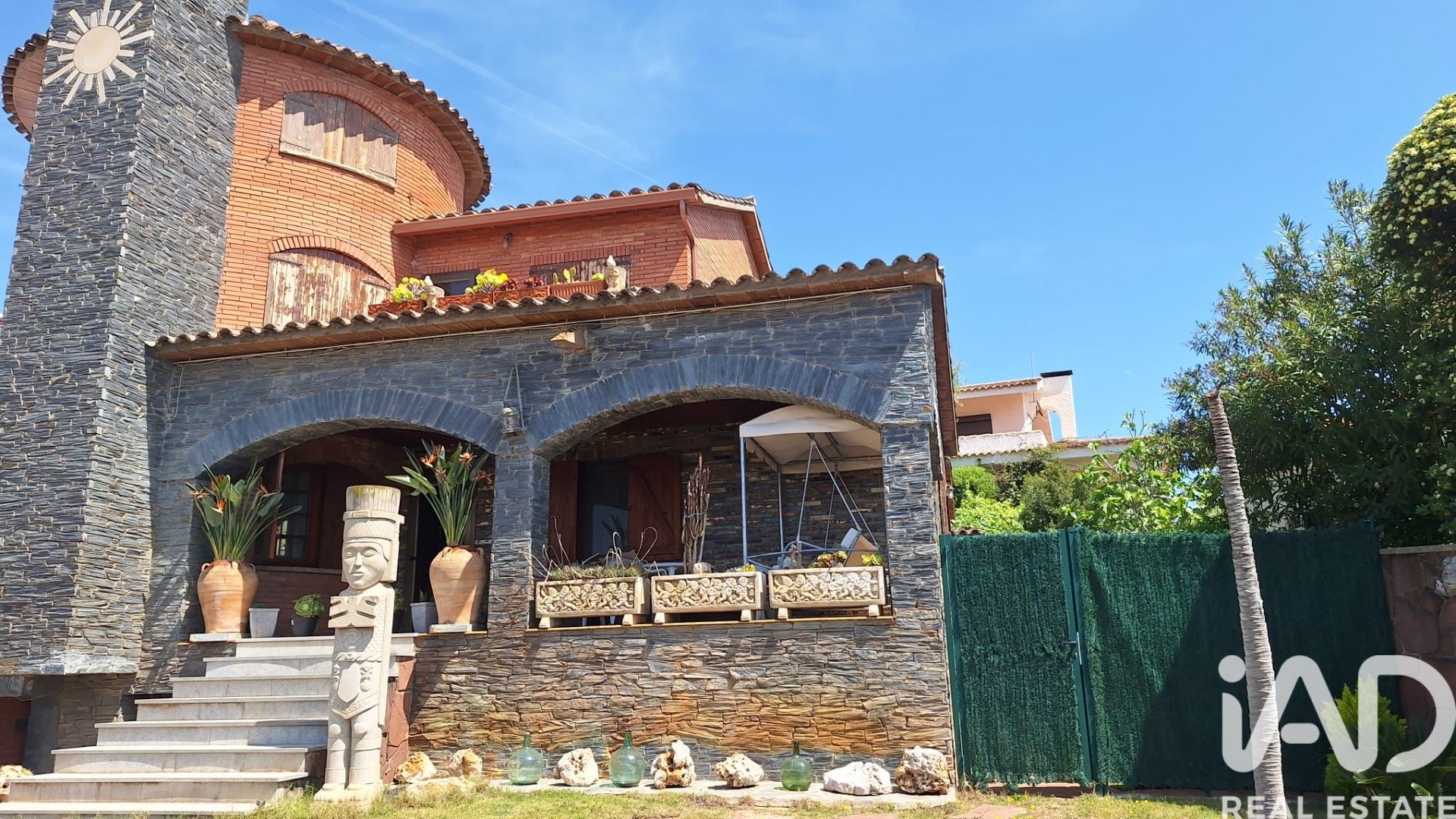 Māja Roda de Berà, Tarragona, Spānijā 5 istabas, 253 m2 Nr. 188415