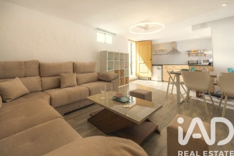 Townhouse in Tarifa, Cadiz, Spain 9 bedrooms, 340 sq.m. No. 188417