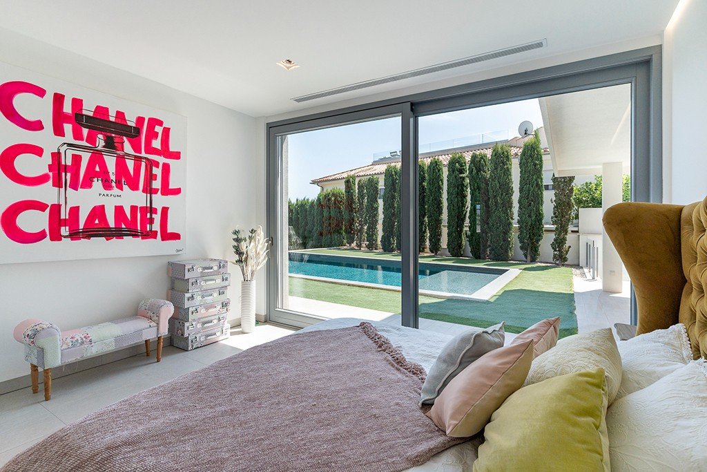 Villa in Santa Ponsa, Mallorca, Spain 4 bedrooms, 601 sq.m. No. 143434