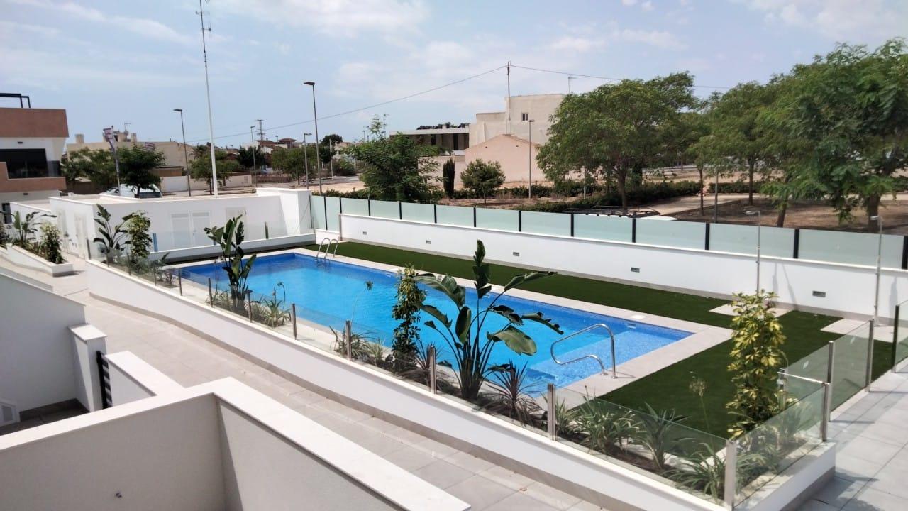 Bungalowi Pilar de la Horadada, Alicante, Espanja 3 makuuhuonetta, 93 m2 No. 135265