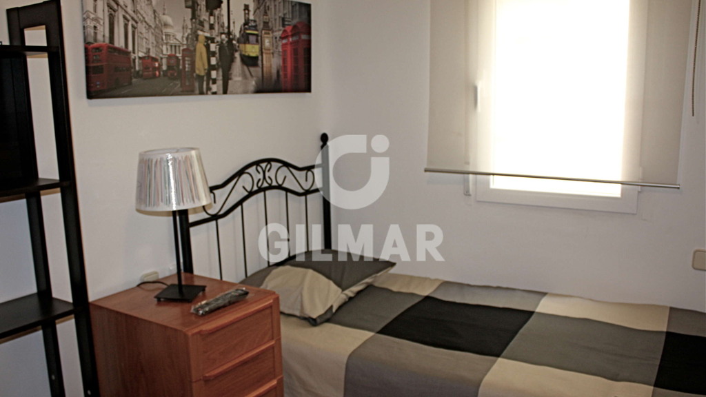 Huoneisto Madrid, Espanja 6 makuuhuonetta, 131 m2 No. 113419