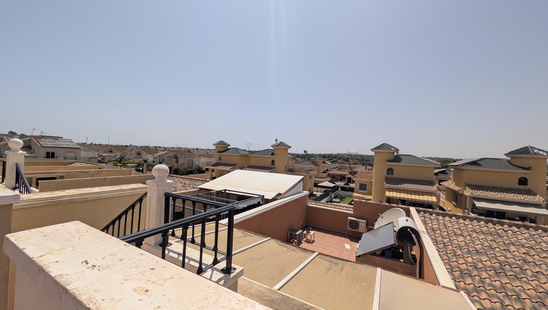 Villa a Algorfa, Alicante, Spagna 5 camere da letto, 224 mq. N° 192452