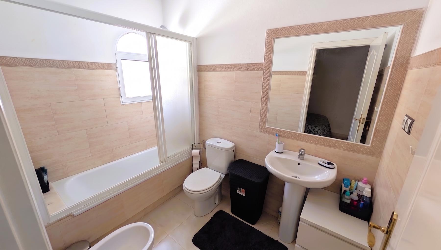 Villa a Algorfa, Alicante, Spagna 5 camere da letto, 224 mq. N° 192452