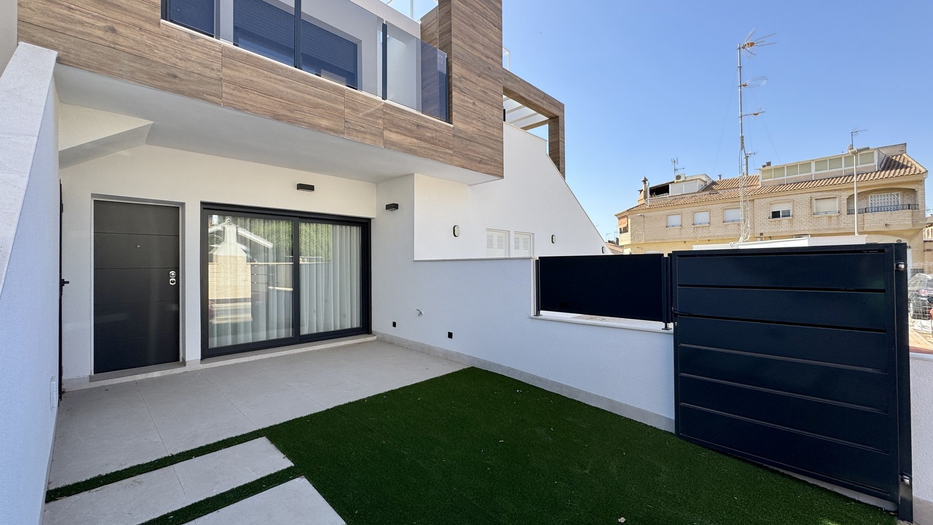 Bungalowi San Pedro del Pinatar, Murcia, Espanja 2 makuuhuonetta,  No. 138925