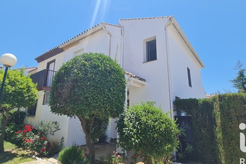 Townhouse in Estepona, Malaga, Spain 4 bedrooms, 180 sq.m. No. 172161