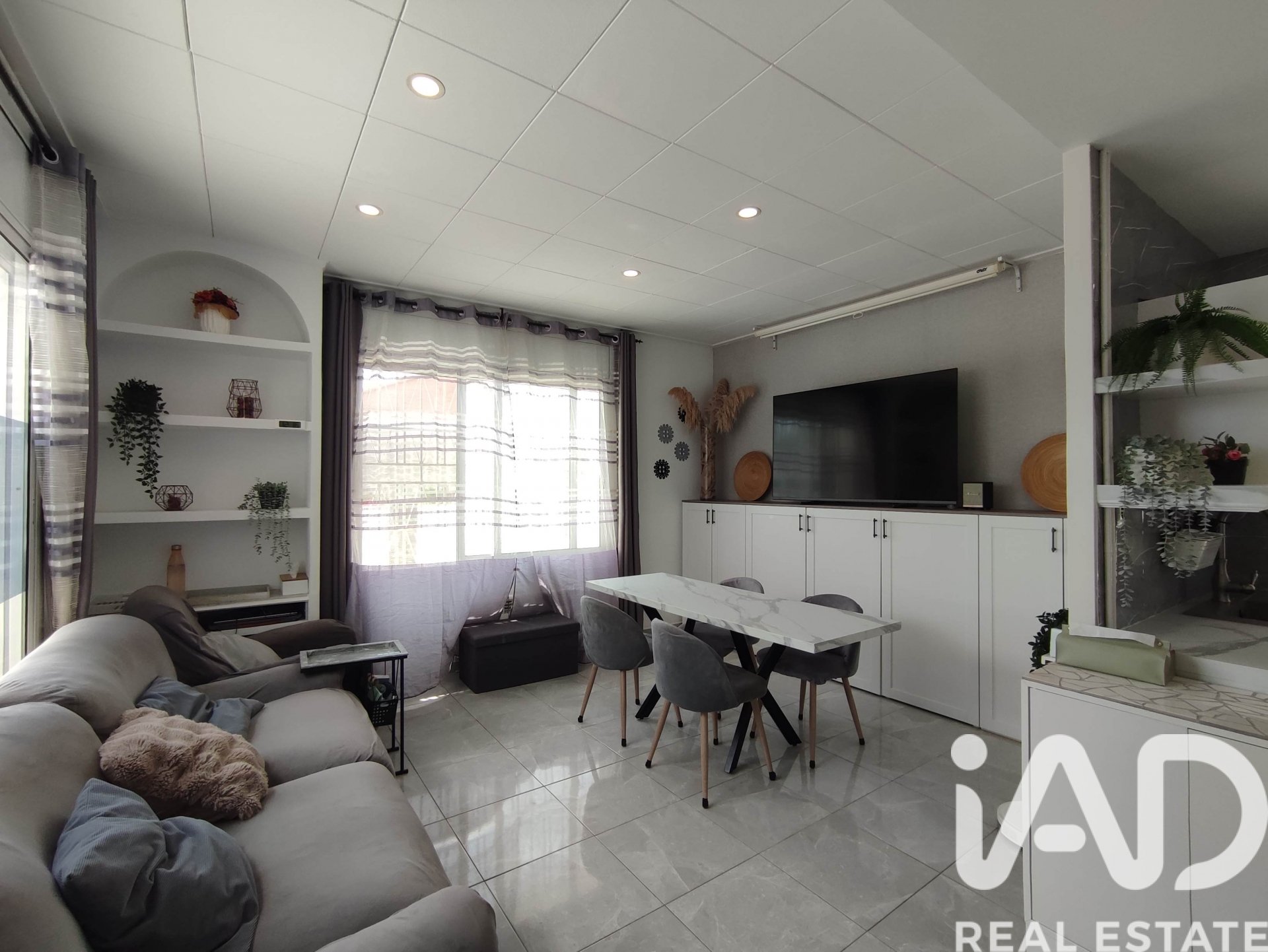 Hus i Cunit, Tarragona, Spanien 4 sovrum, 141 kvm. Nr. 172159