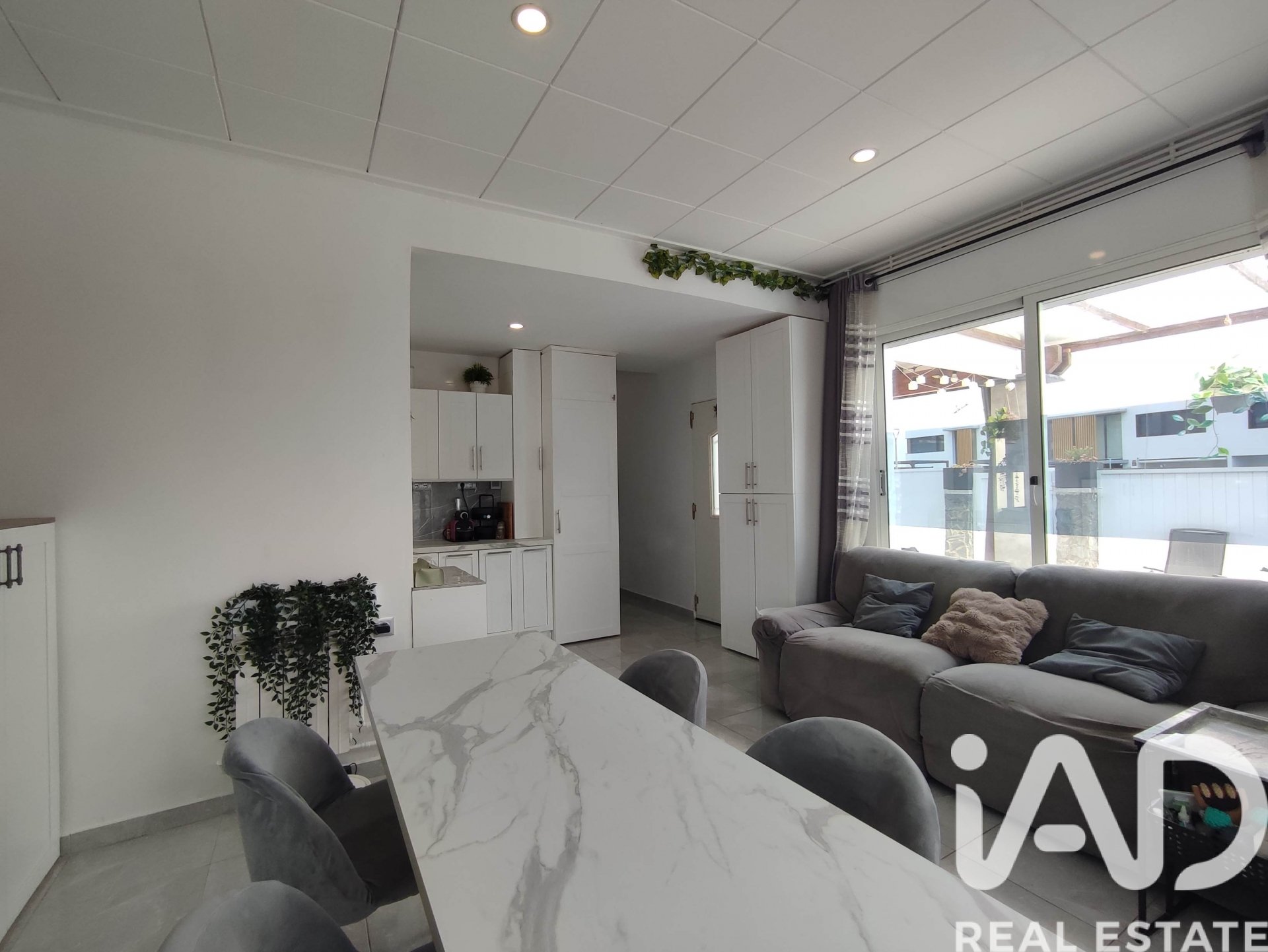 Hus i Cunit, Tarragona, Spanien 4 sovrum, 141 kvm. Nr. 172159
