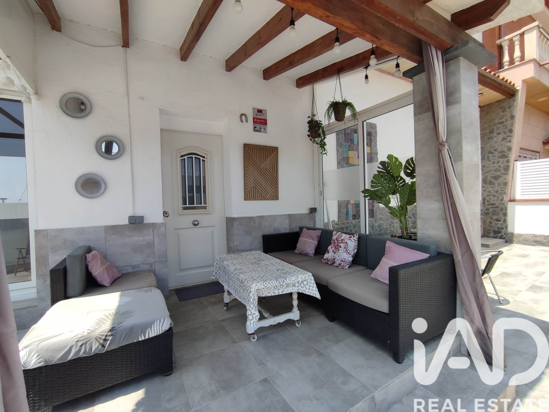 Hus i Cunit, Tarragona, Spanien 4 sovrum, 141 kvm. Nr. 172159
