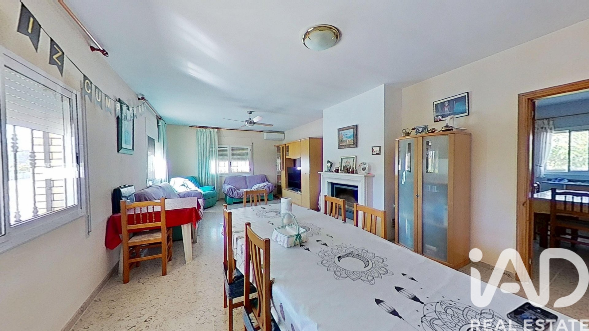 Hus i Roquetes, Tarragona, Spanien 4 sovrum, 403 kvm. Nr. 172158