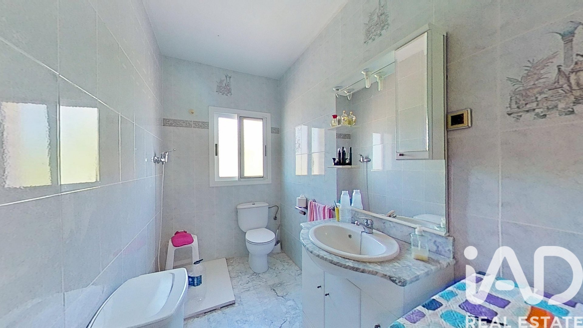 Hus i Roquetes, Tarragona, Spanien 4 sovrum, 403 kvm. Nr. 172158
