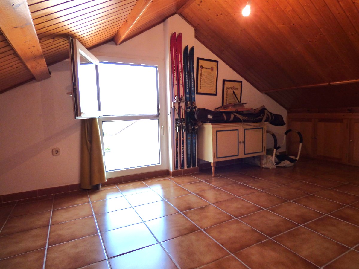 Villa in Benidorm, Alicante, Spain 6 bedrooms, 253 sq.m. No. 192485