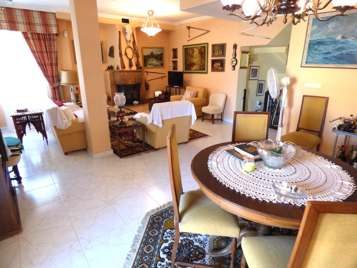 Villa in Benidorm, Alicante, Spain 6 bedrooms, 253 sq.m. No. 192485