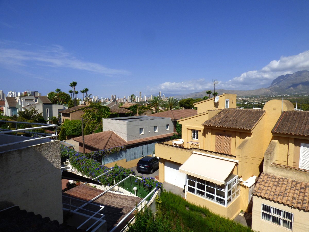 Villa in Benidorm, Alicante, Spain 6 bedrooms, 253 sq.m. No. 192485