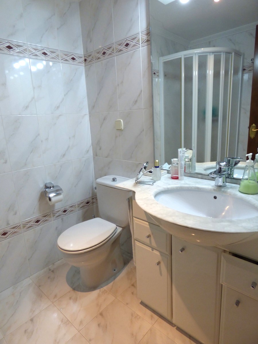 Villa in Benidorm, Alicante, Spain 6 bedrooms, 253 sq.m. No. 192485