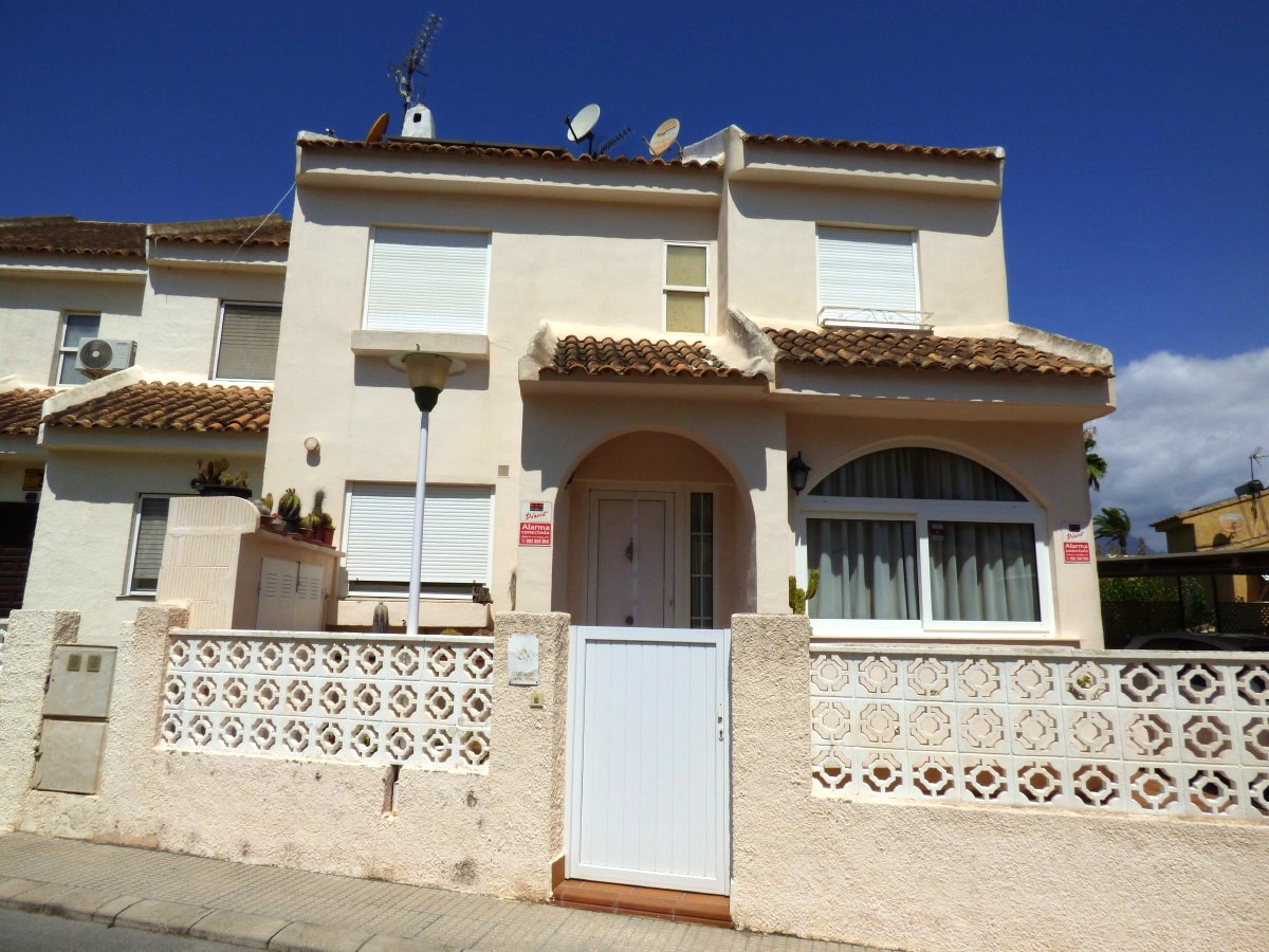 Villa in Benidorm, Alicante, Spain 6 bedrooms, 253 sq.m. No. 192485