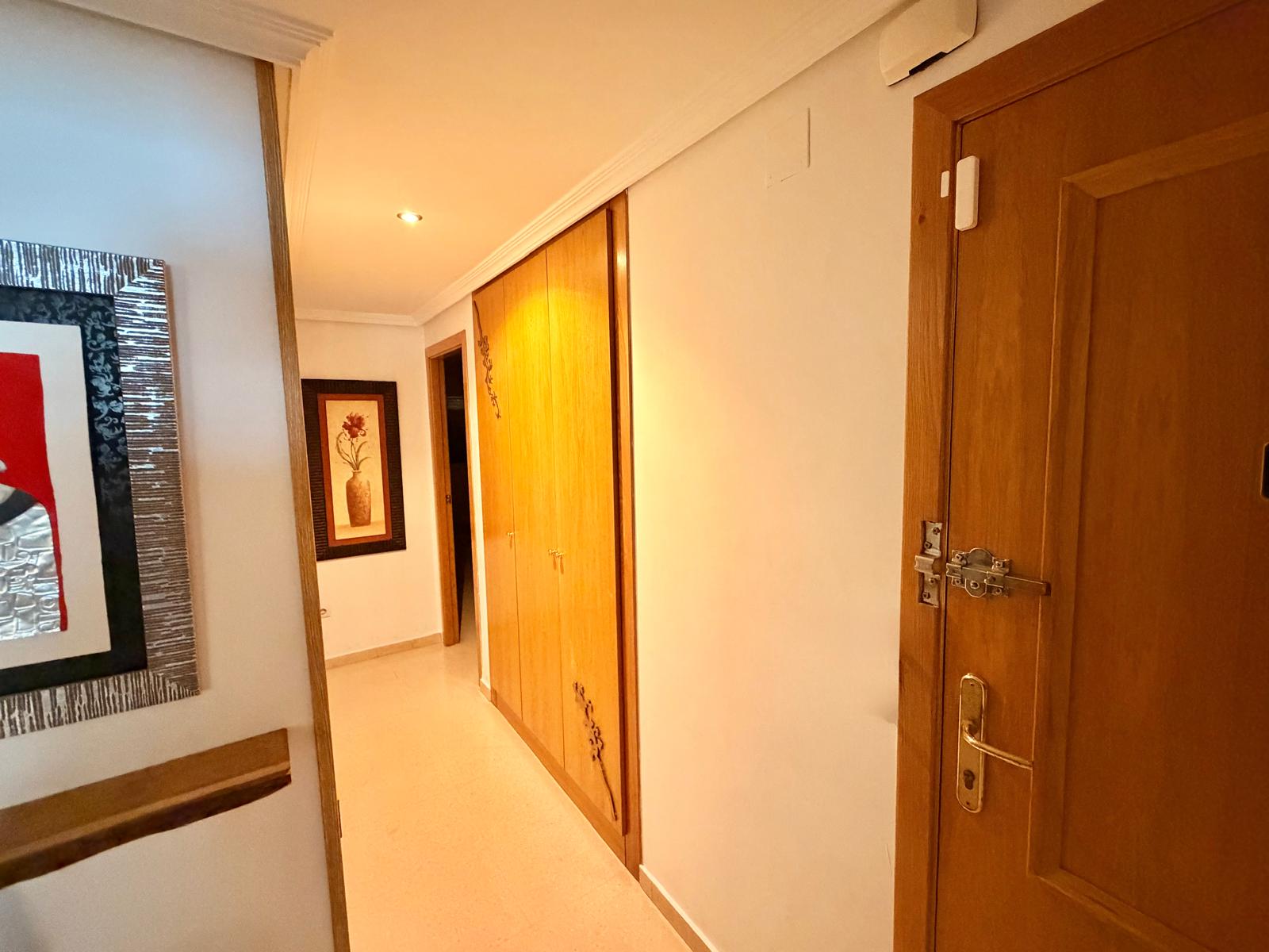 Appartamento a Villajoyosa, Alicante, Spagna 3 camere da letto, 103 mq. N° 192483
