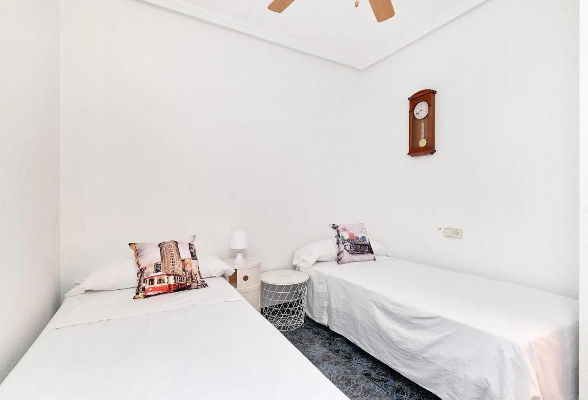 House in Guardamar del Segura, Alicante, Spanien 4 Schlafzimmer, 168 m2 Nr. 112992
