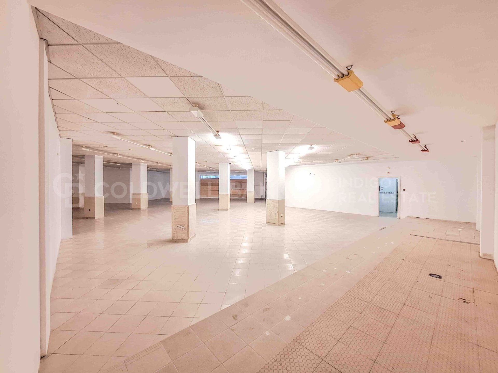Propiedad comercial en Pontevedra, España 365 m2 No. 160451