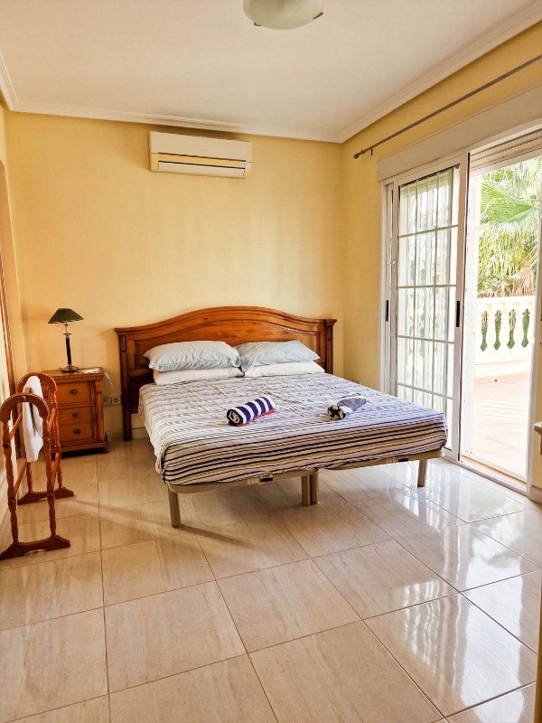 Villa in Playa Flamenca II, Alicante, Spanien 4 Schlafzimmer, 200 m2 Nr. 145075