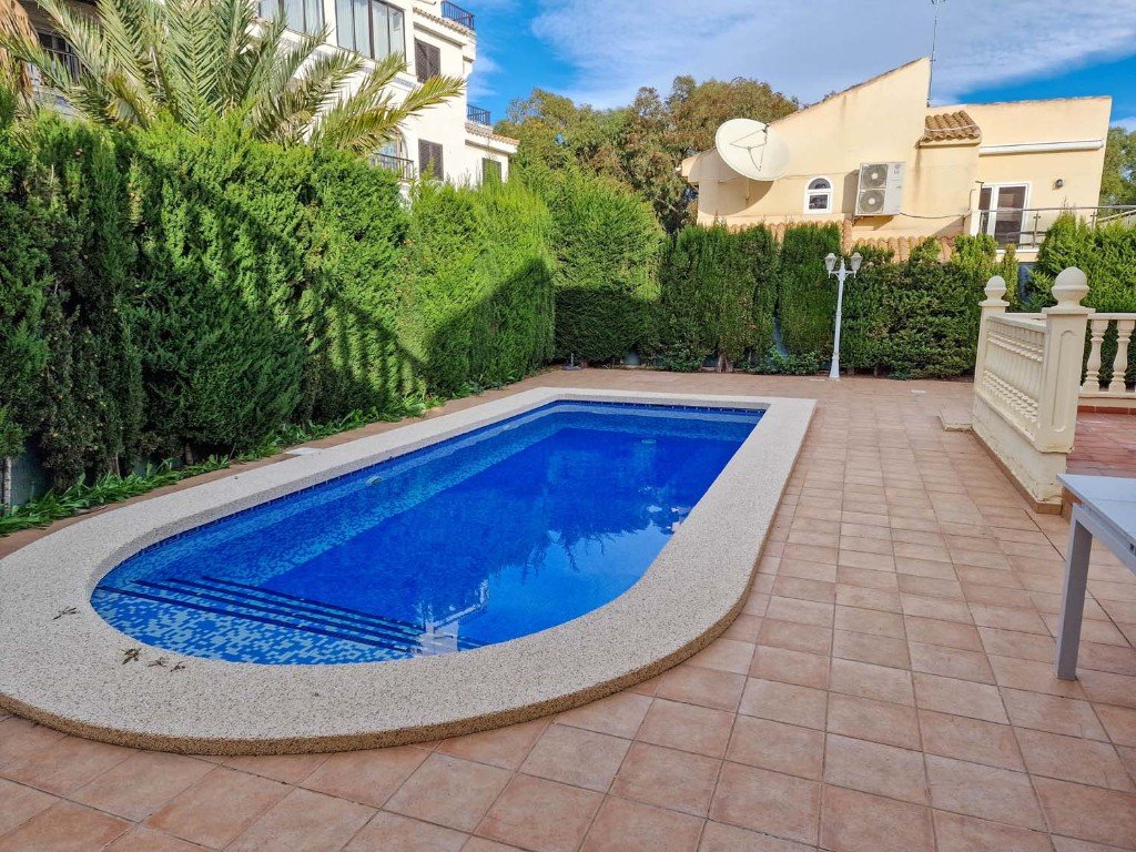 Villa in Playa Flamenca II, Alicante, Spanien 4 Schlafzimmer, 200 m2 Nr. 145075