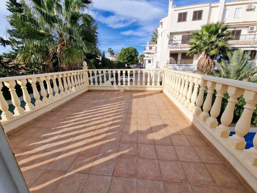 Villa in Playa Flamenca II, Alicante, Spanien 4 Schlafzimmer, 200 m2 Nr. 145075