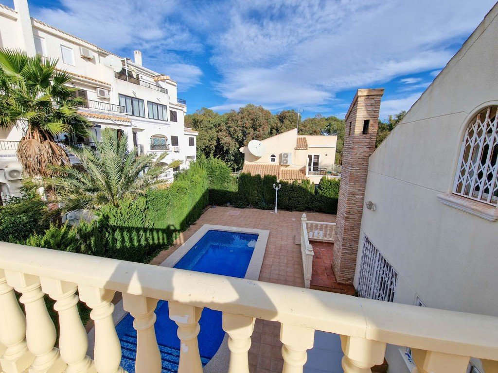 Villa in Playa Flamenca II, Alicante, Spanien 4 Schlafzimmer, 200 m2 Nr. 145075