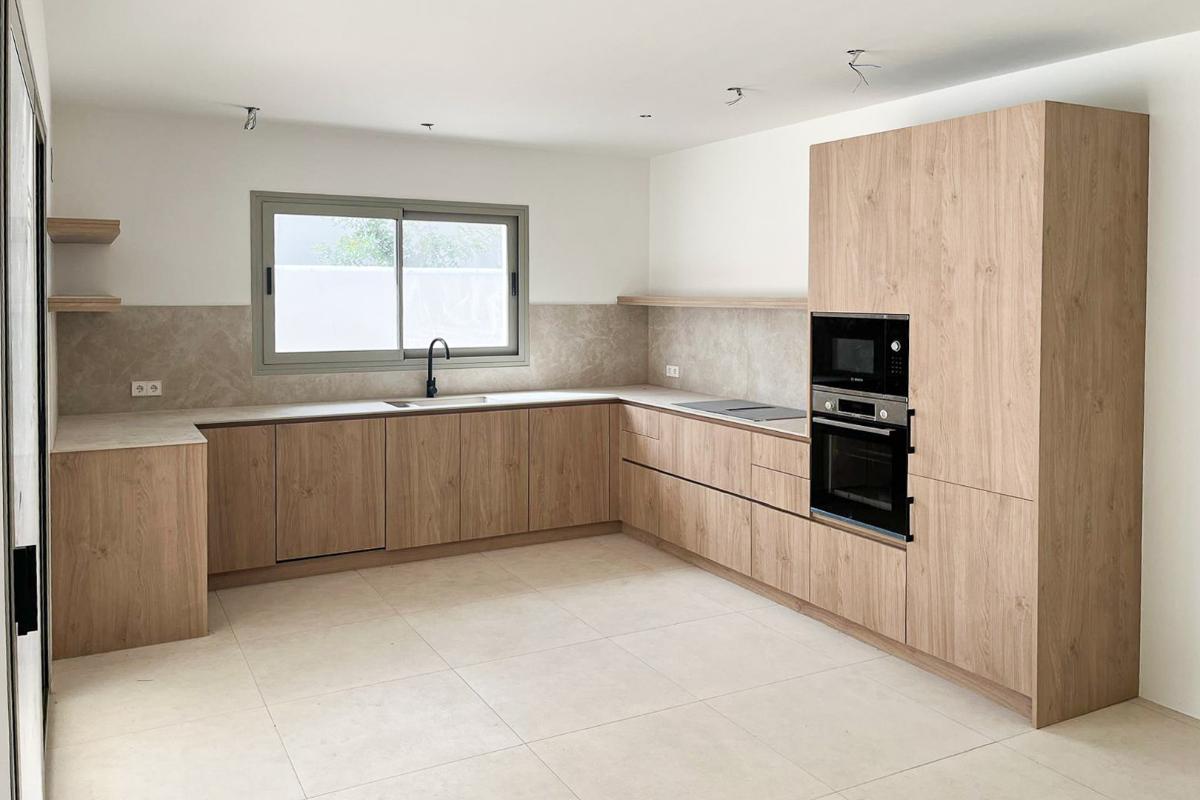 Villa i Moraira, Alicante, Spanien 3 sovrum, 216 kvm. Nr. 97273