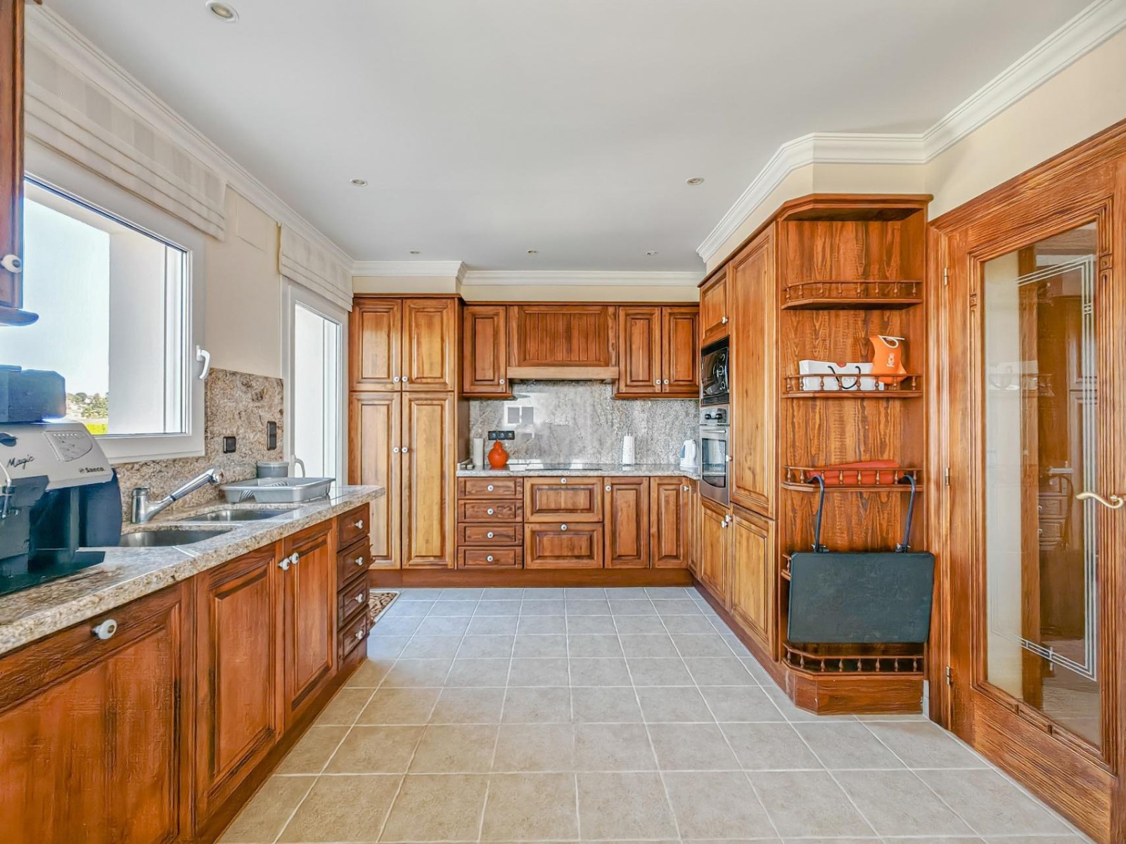 Villa à Denia, Alicante, Espagne 4 chambres, 292 m2 No. 193605