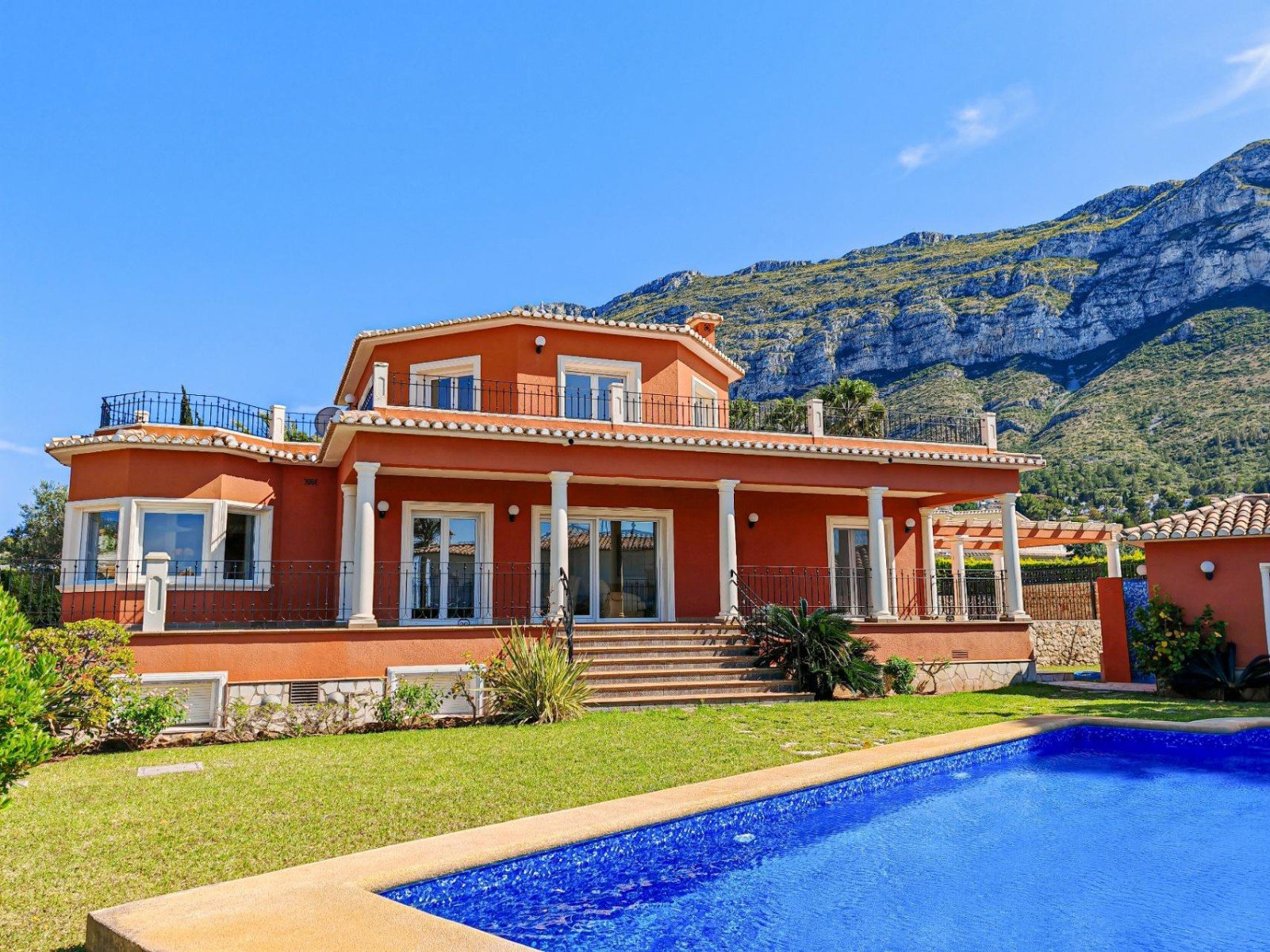 Villa à Denia, Alicante, Espagne 4 chambres, 292 m2 No. 193605