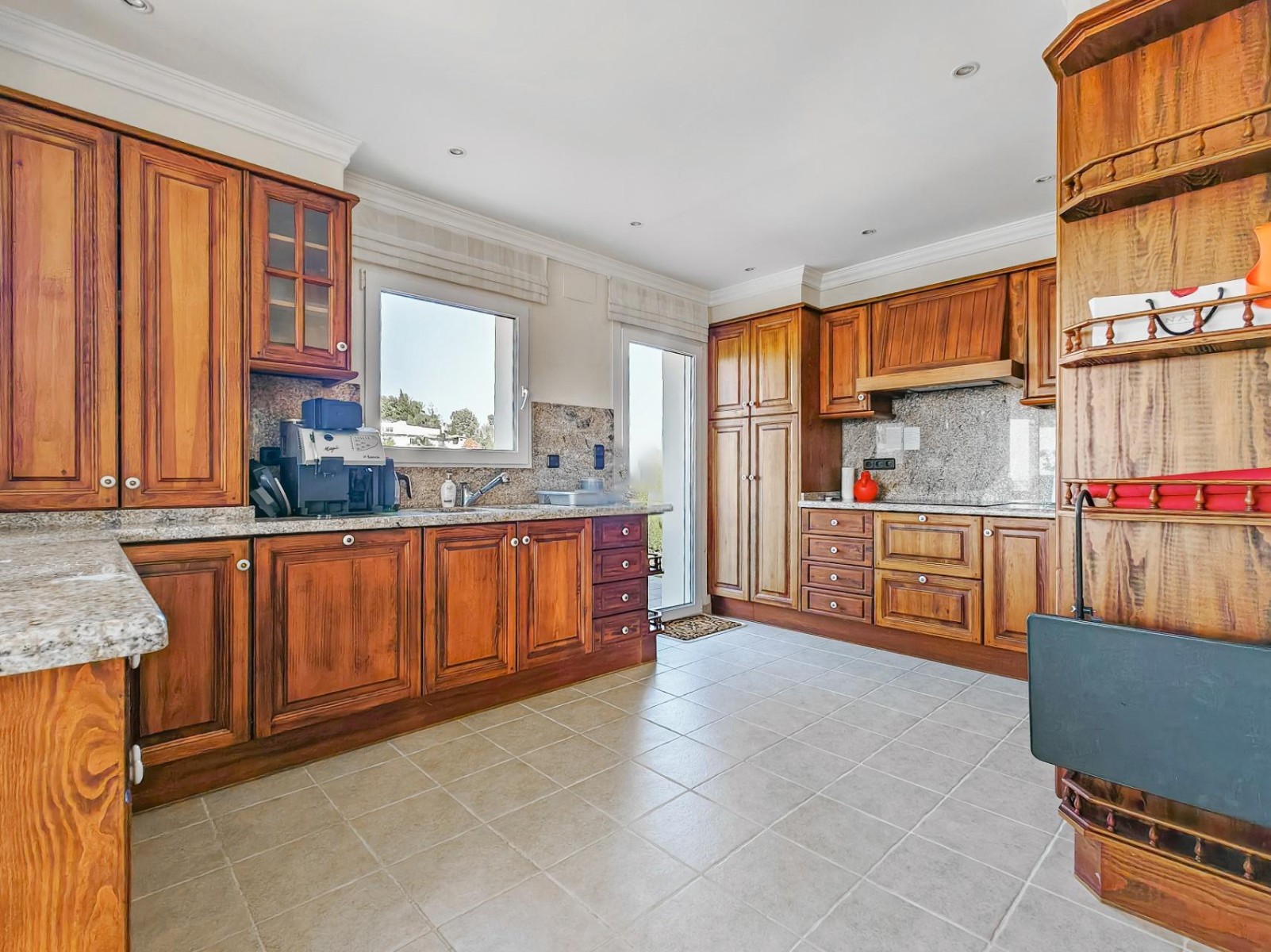 Villa à Denia, Alicante, Espagne 4 chambres, 292 m2 No. 193605