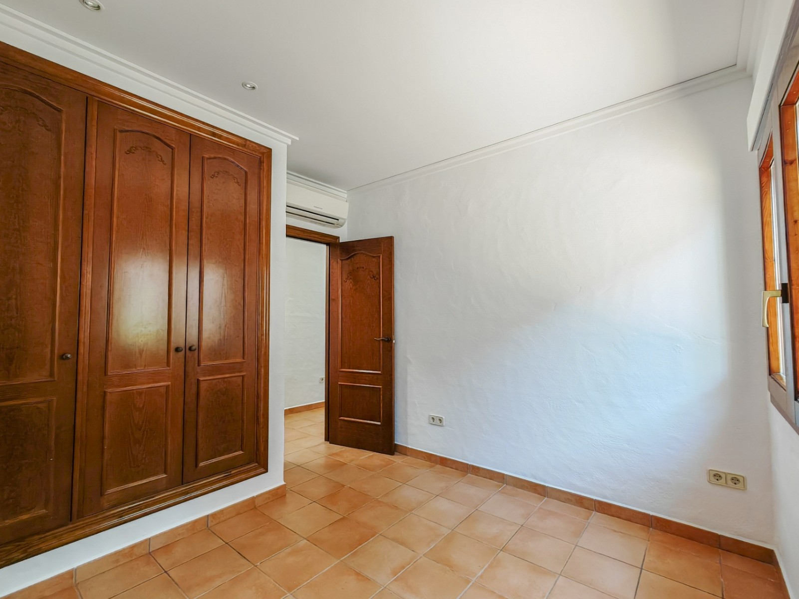 Villa à Denia, Alicante, Espagne 3 chambres, 181 m2 No. 193604