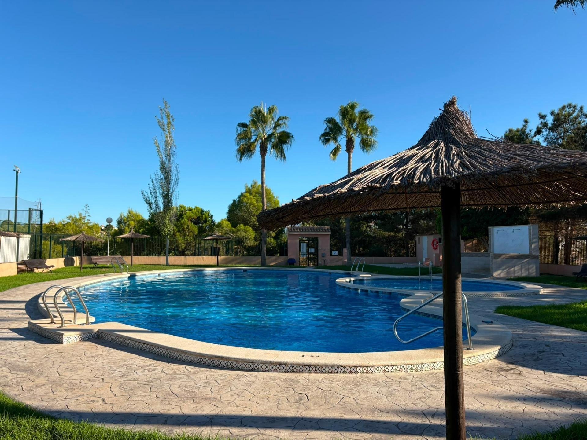 Apartament w Los Altos, Alicante, Hiszpania 6 sypialni, 219 mkw. nr 196761