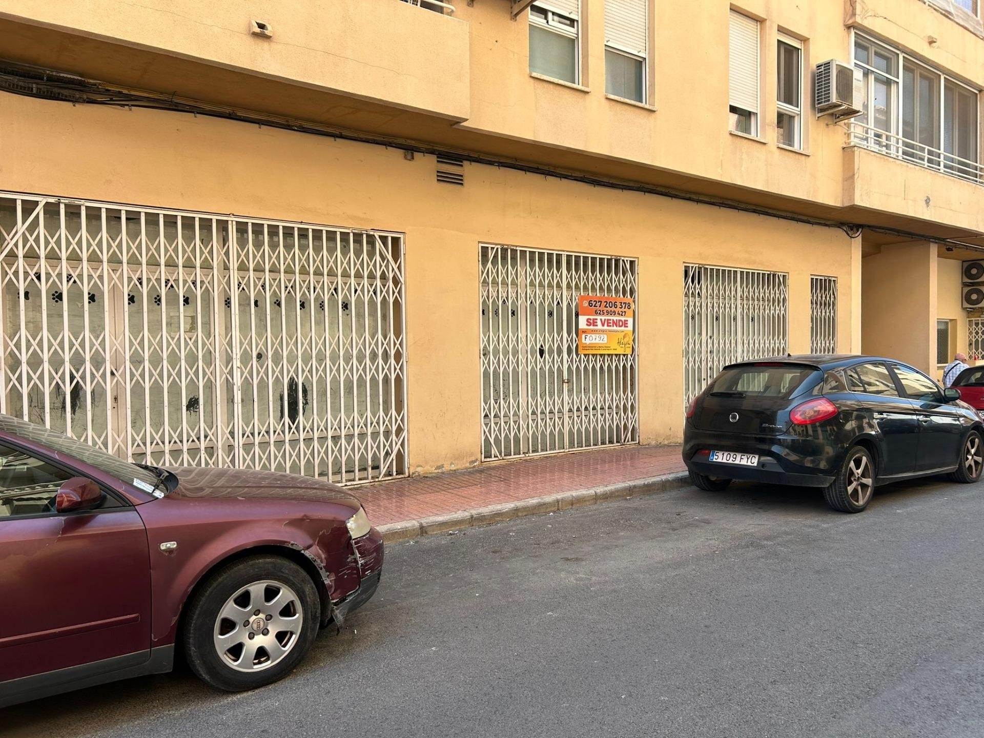 Office à L'Alfàs del Pi, Alicante, Espagne 180 m2 No. 165406