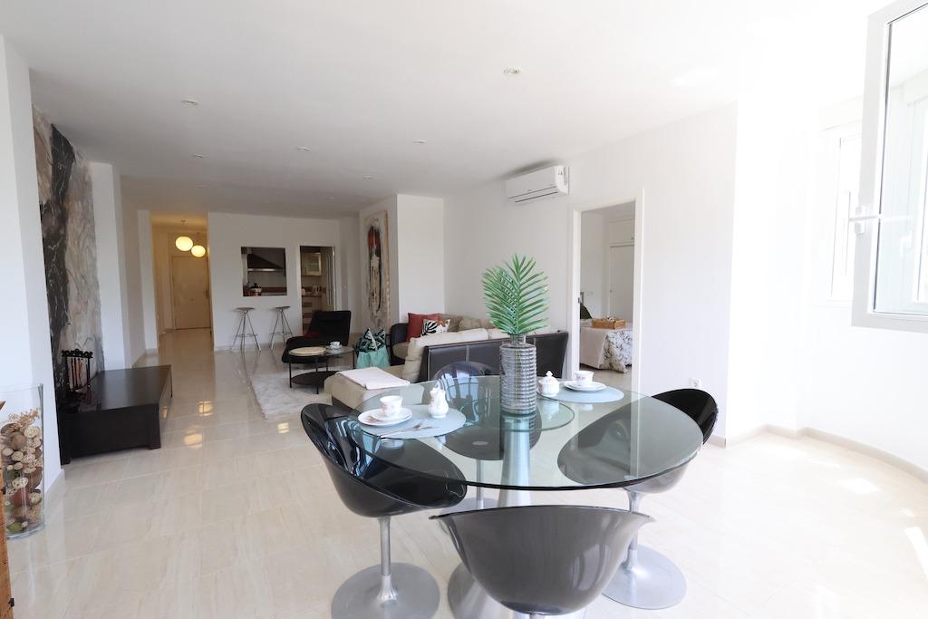 Appartamento a Torrevieja, Alicante, Spagna 3 camere da letto, 110 mq. N° 165407