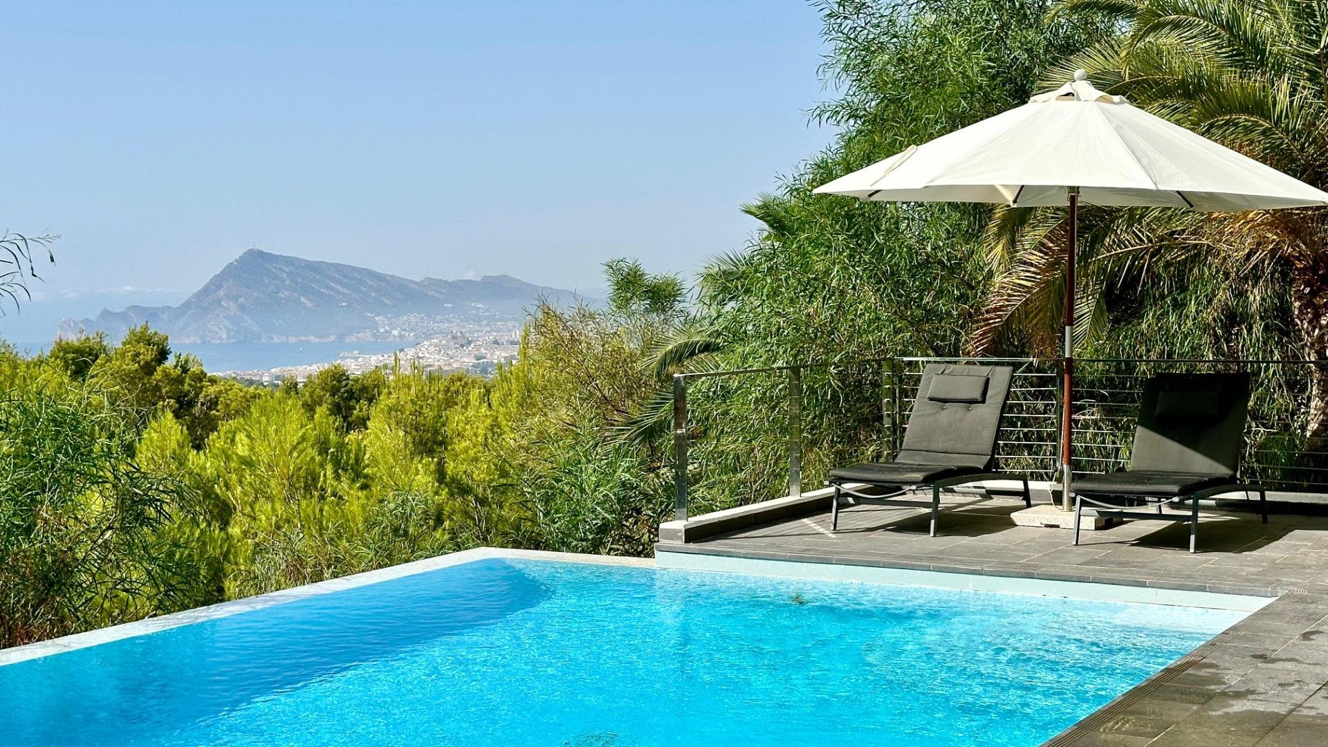 Villa en Altea, Alicante, España 4 dormitorios, 373 m2 No. 165403