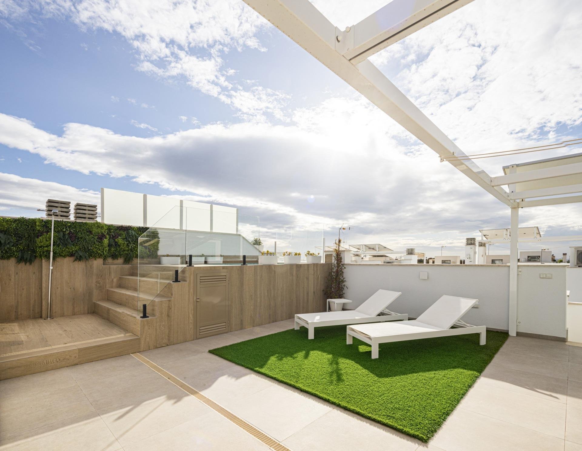 Bungalow en Torre de la Horadada, Alicante, España 2 dormitorios, 68 m2 No. 141539