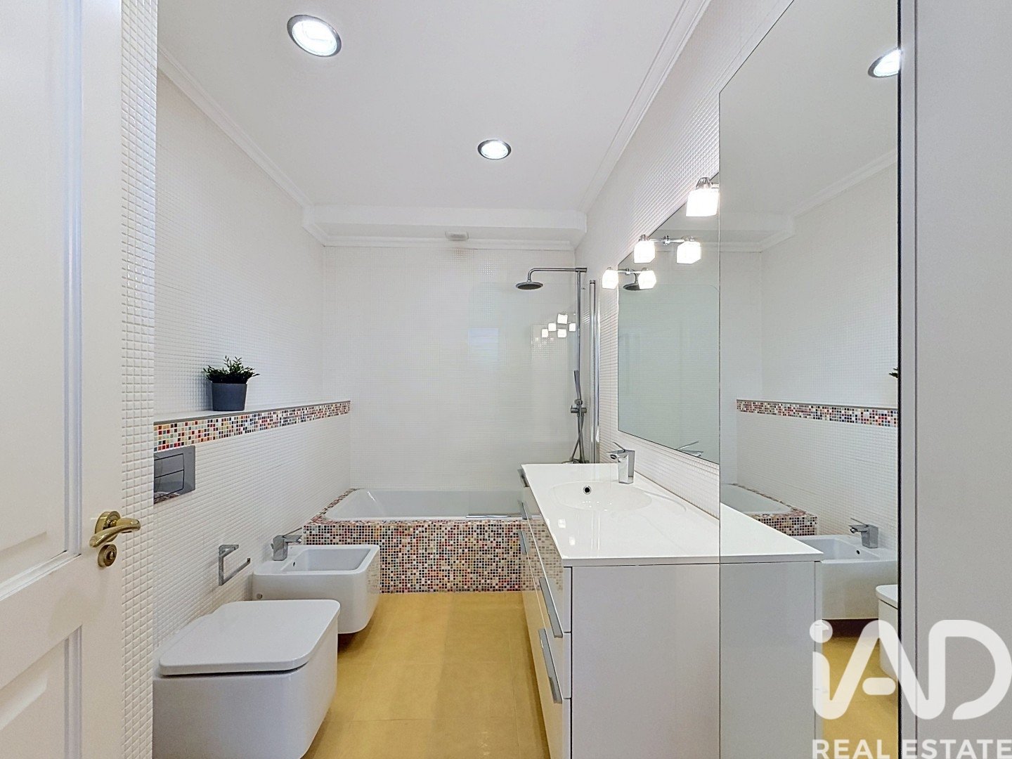 House in Cambados, Pontevedra, Spanien 6 Schlafzimmer, 418 m2 Nr. 172487