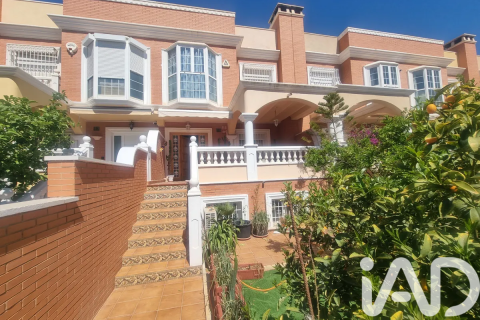 Casa adosada en Almería, España 4 dormitorios, 228 m2 No. 172490