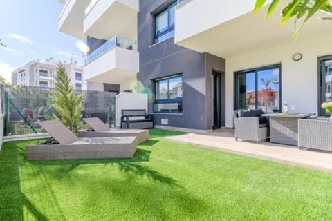 Apartment in Urbanizacion Las Filipinas, Alicante, Spain 2 bedrooms, 70 sq.m. No. 196190
