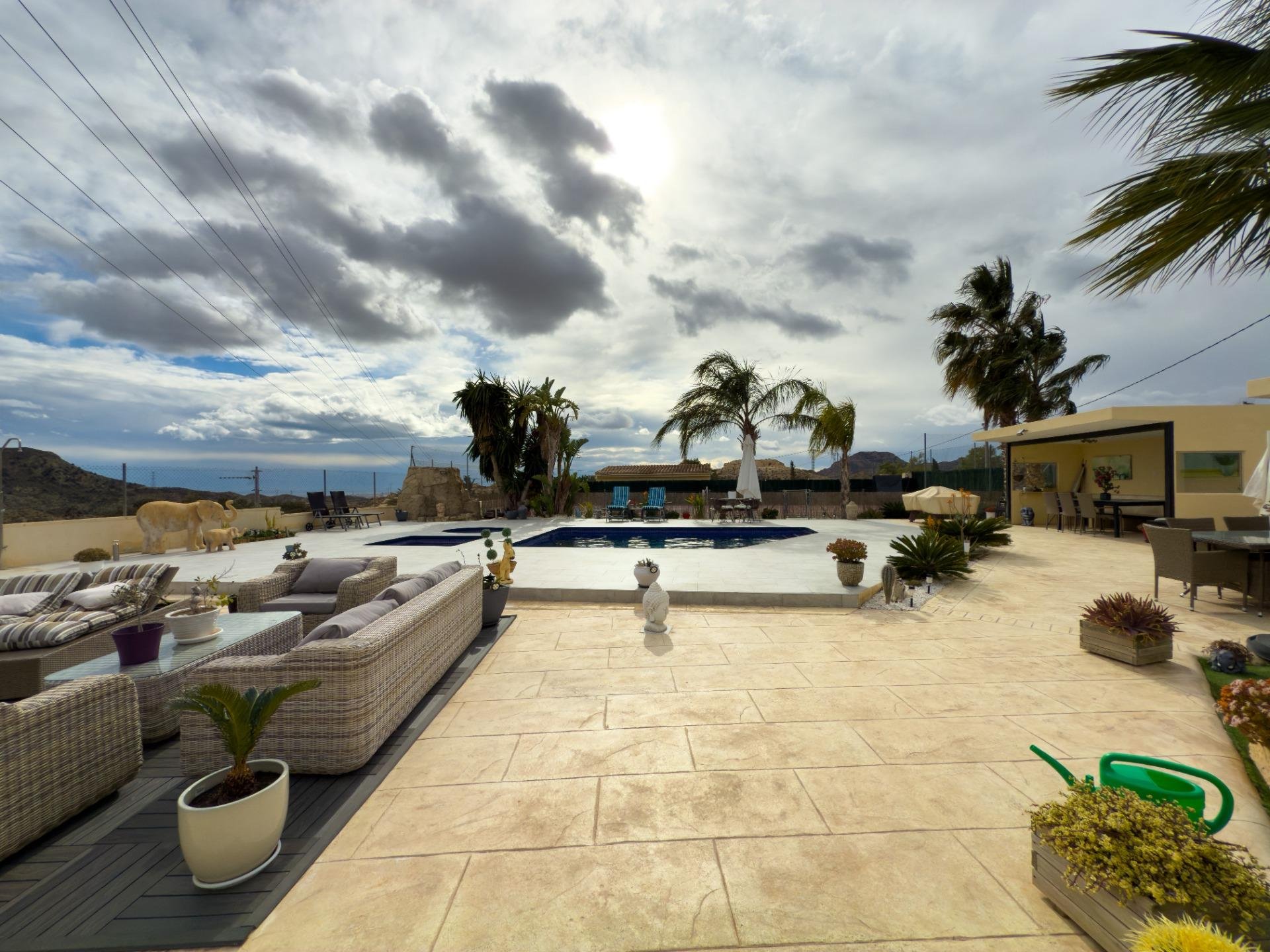 Apartment in Jijona, Alicante, Spain 5 bedrooms, 180 sq.m. No. 168780