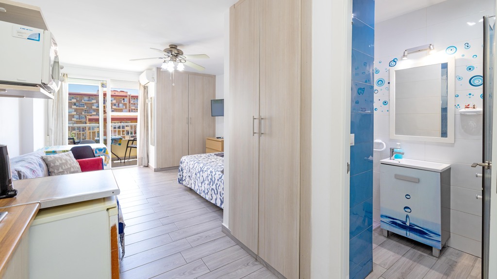 Apartamento en Benalmádena, Málaga, España 1 habitación, 33 m2 No. 186835