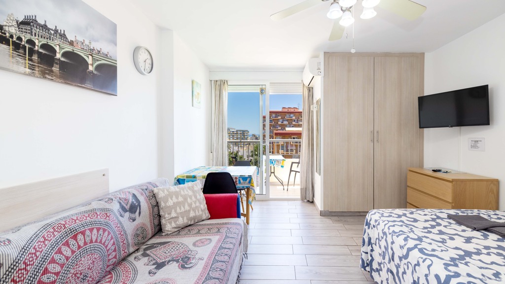 Apartamento en Benalmádena, Málaga, España 1 habitación, 33 m2 No. 186835