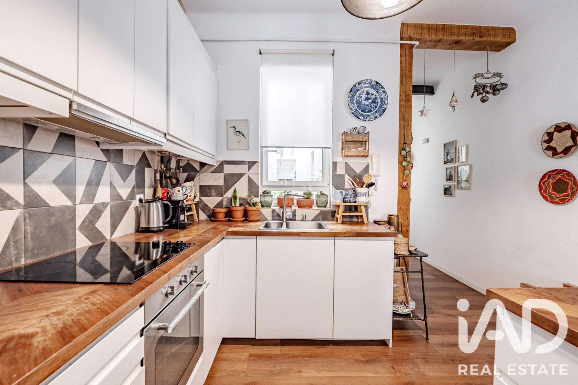 Huoneisto Madrid, Espanja 2 makuuhuonetta, 82.35 m2 No. 188094