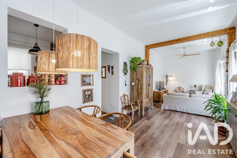 Apartment in Madrid, Spain 2 bedrooms, 82.35 sq.m. No. 188094