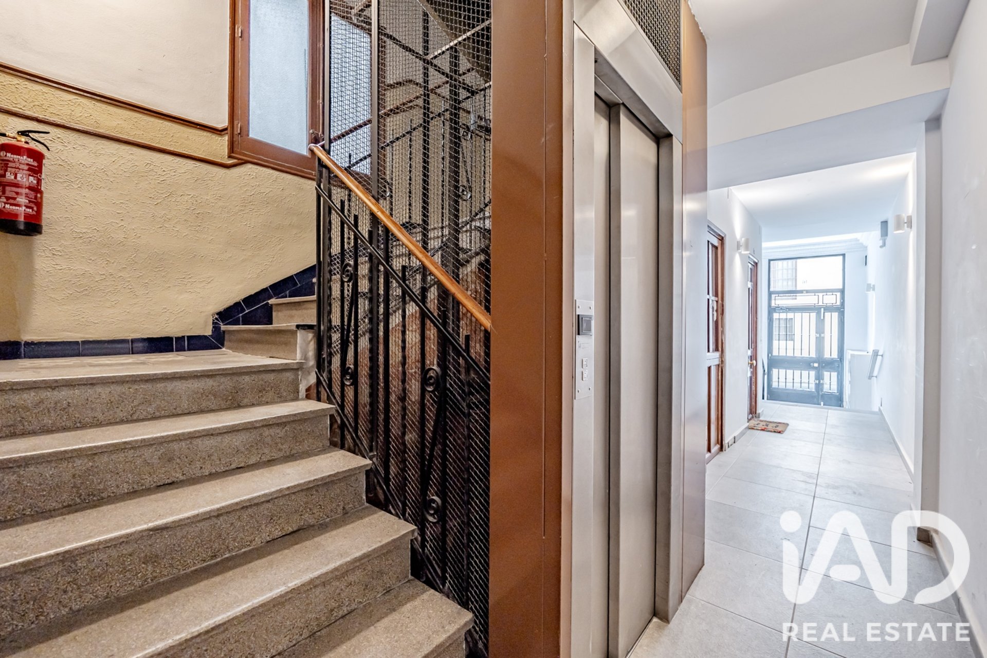 Huoneisto Madrid, Espanja 2 makuuhuonetta, 82.35 m2 No. 188094