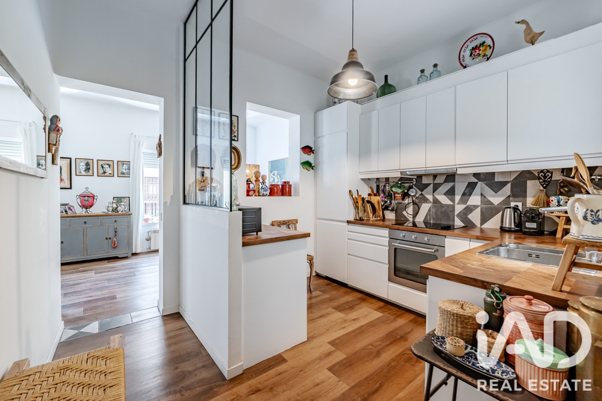 Huoneisto Madrid, Espanja 2 makuuhuonetta, 82.35 m2 No. 188094
