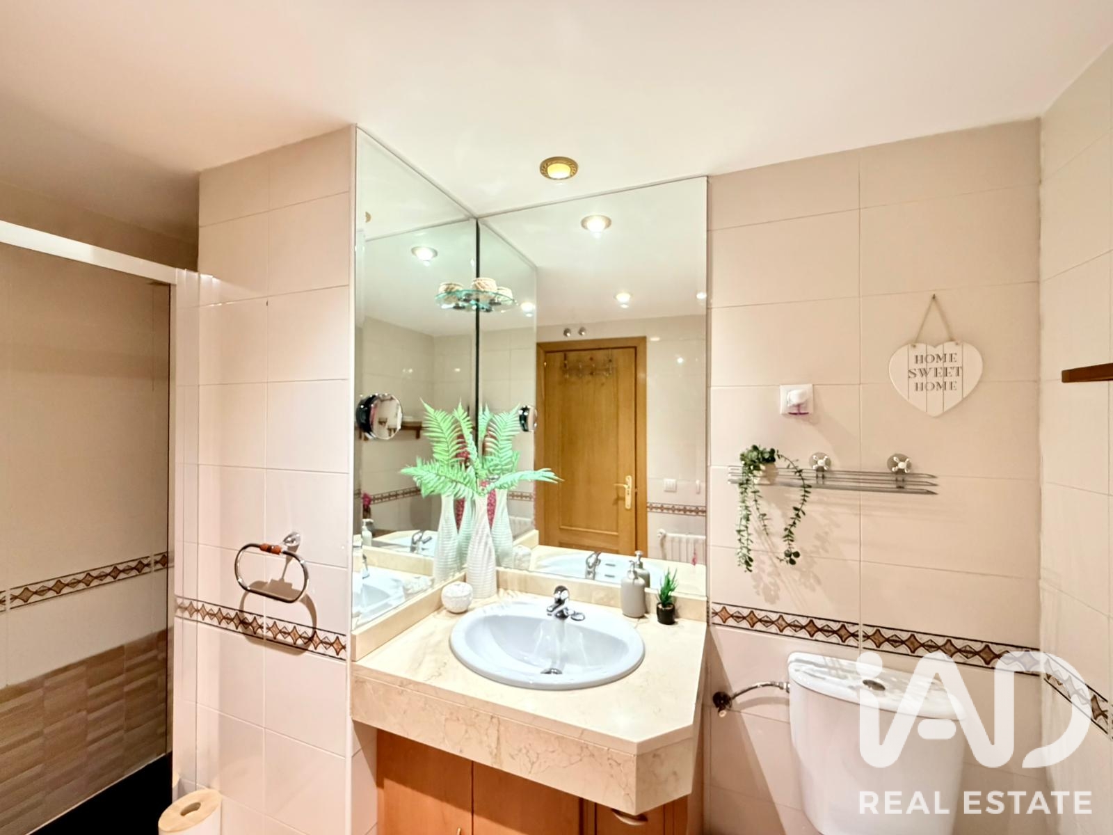 Huoneisto Madrid, Espanja 3 makuuhuonetta, 163 m2 No. 188093