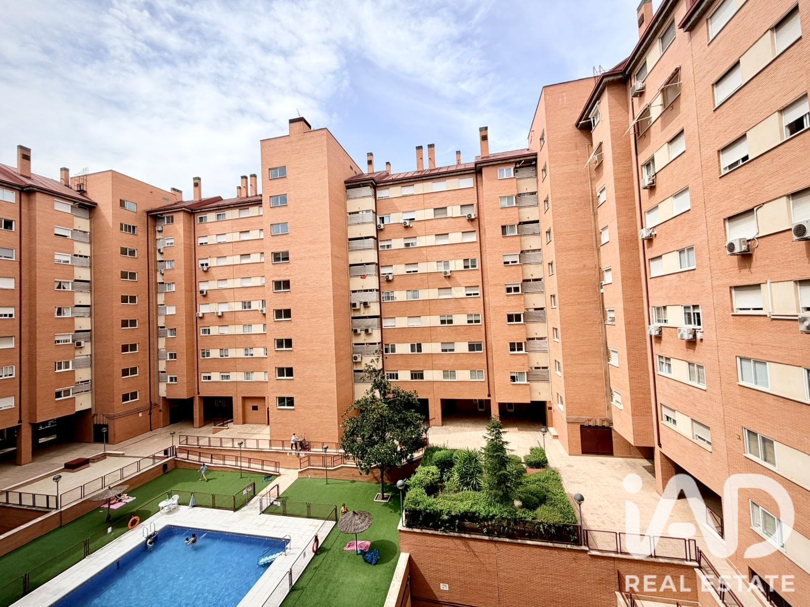Huoneisto Madrid, Espanja 3 makuuhuonetta, 163 m2 No. 188093