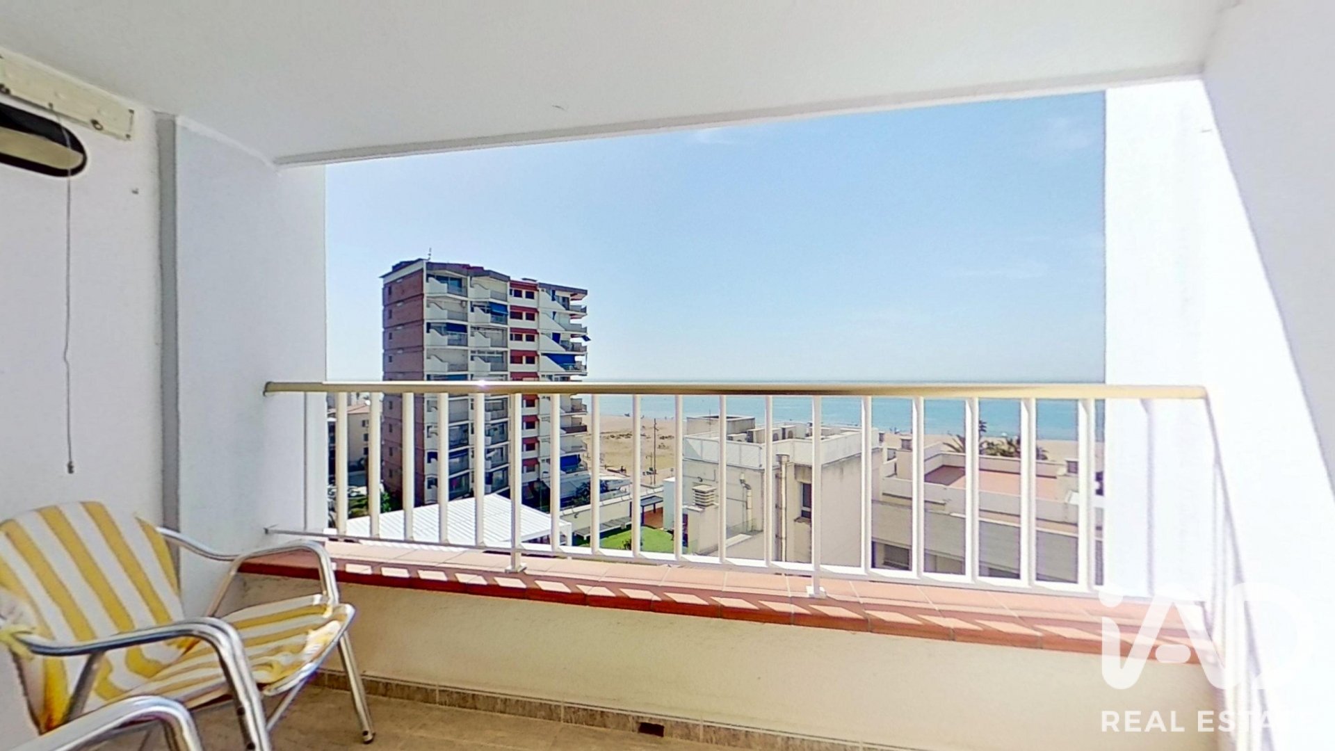 Apartamento en El Vendrell, Tarragona, España 2 dormitorios, 67 m2 No. 188092