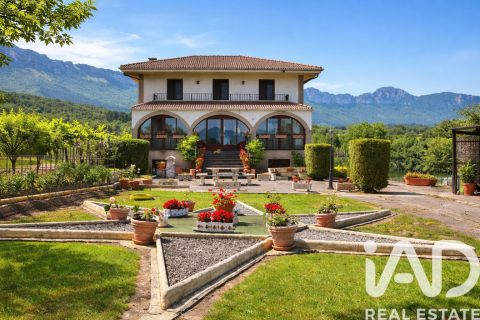 Māja Valle de Mena, Burgos, Spānijā 6 istabas, 349.35 m2 Nr. 172900